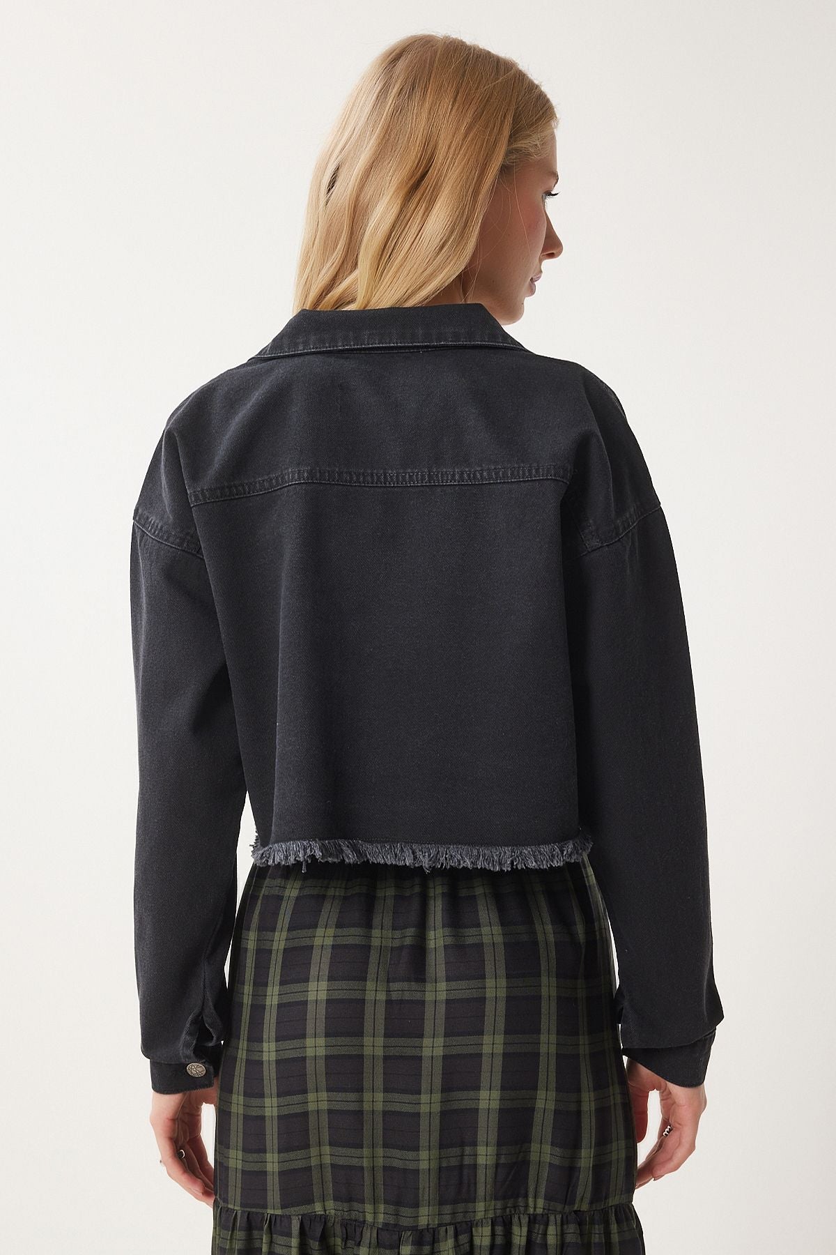 Siyah Püskül Detaylı Denim Crop Ceket AN00214