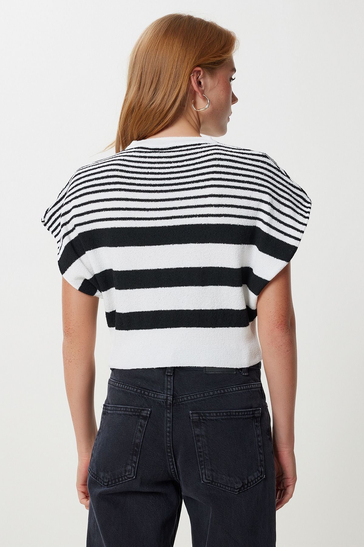 Beyaz Siyah Çizgili Crop Triko Bluz YY00264