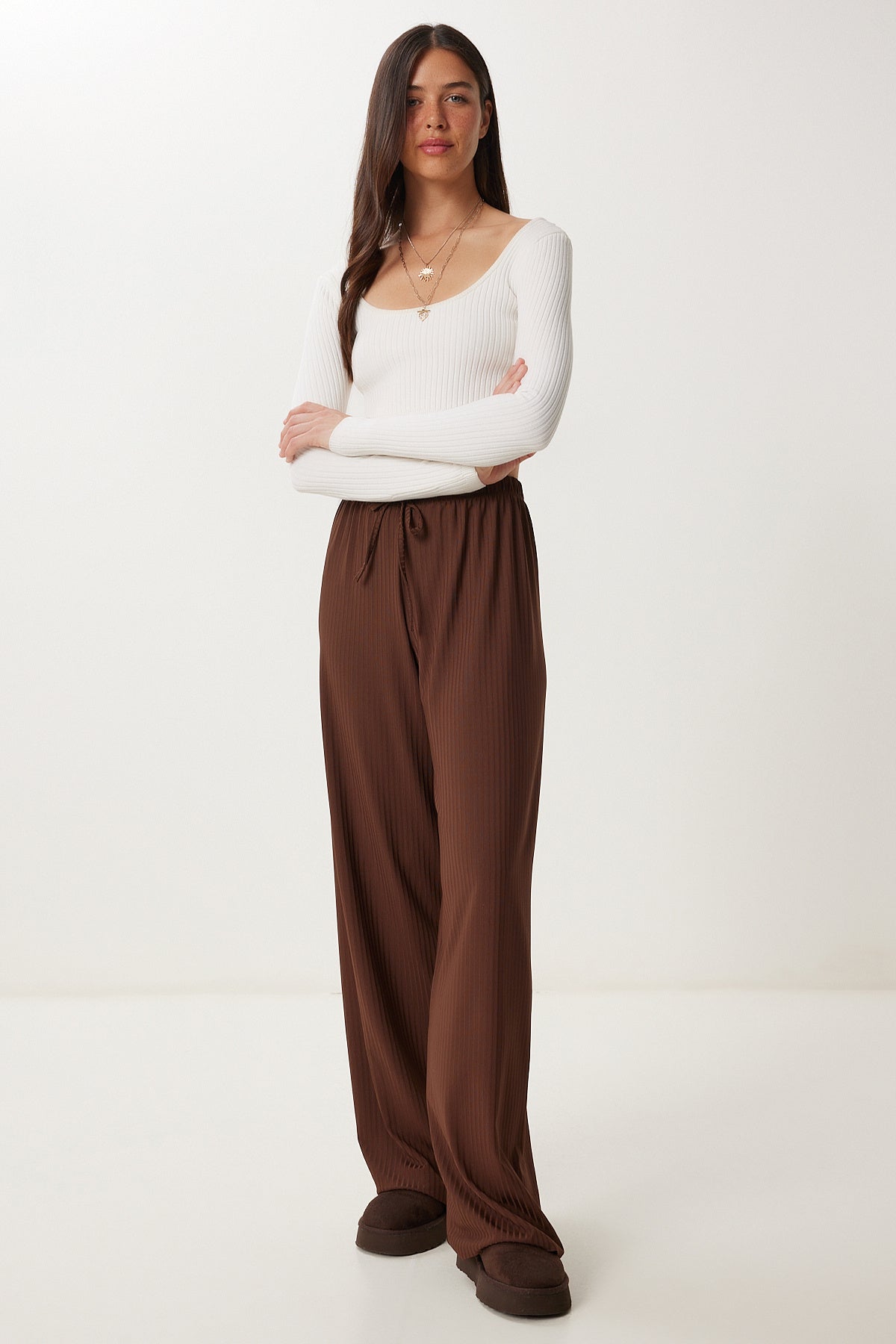 Kahverengi Geniş Paça Rahat Örme Pantolon PB00054