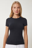 Siyah Bedene Oturan Sandy Örme T-Shirt JF00001