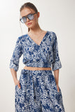 Lacivert Beyaz Desenli Crop Bluz Pantolon Takım ZV00270