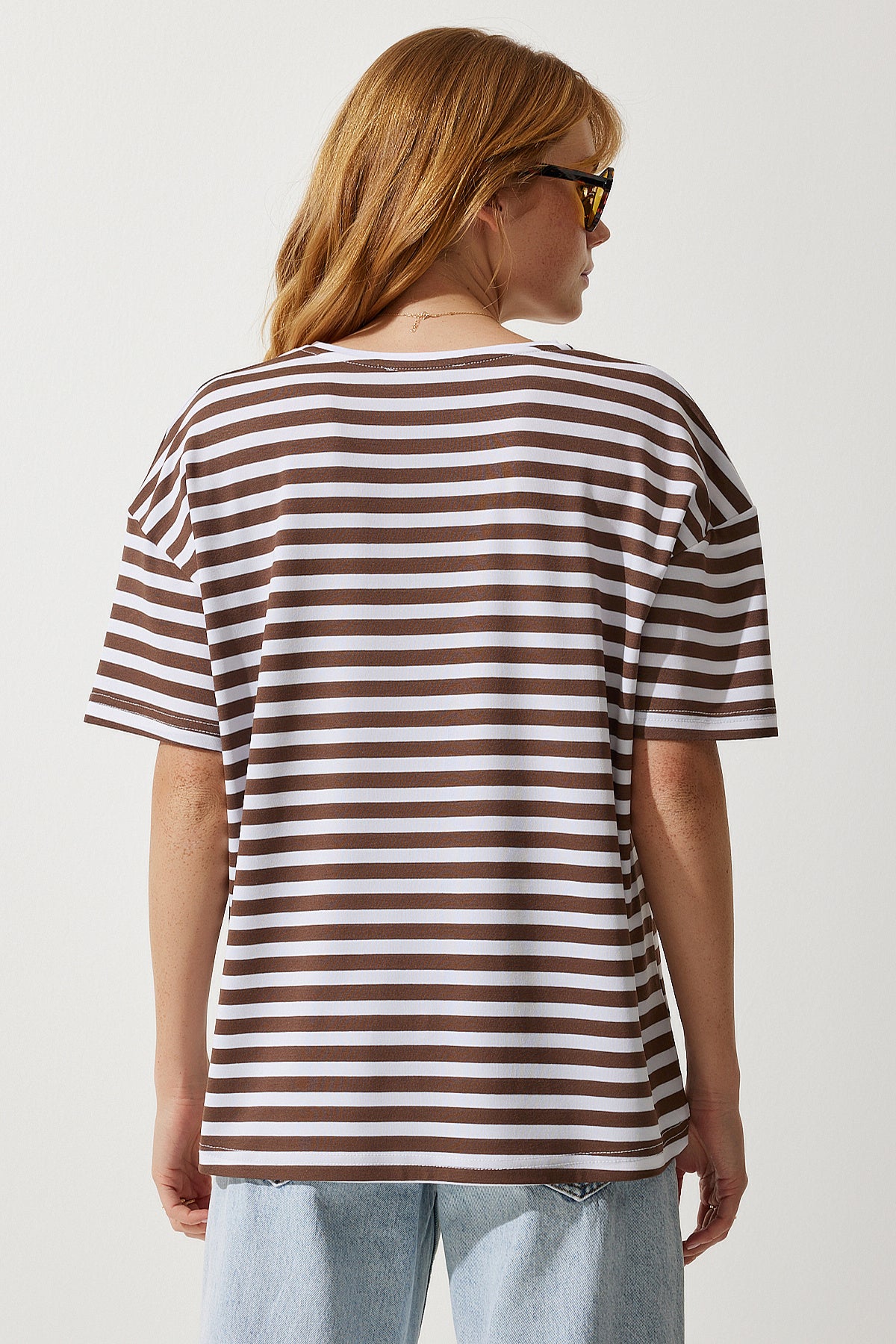 Kahverengi Bisiklet Yaka Çizgili Oversize Örme T-Shirt EN00609