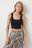 Siyah Kare Yaka Askılı Fitilli Crop Bluz BF00058