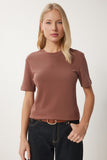 Kahverengi Pamuklu Basic Örme T-Shirt AG00001