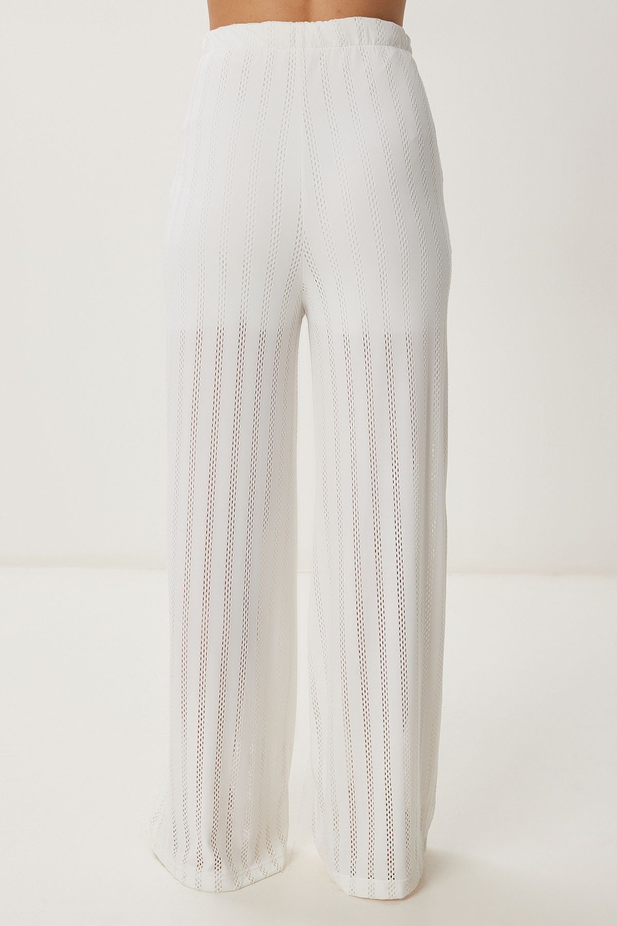 Ekru Ajurlu Örme Bluz Pantolon Takım DM00145
