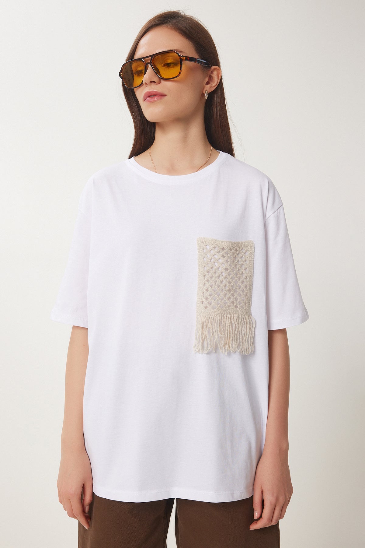 Beyaz Oversize Nakış Cepli Örme T-Shirt ZV00277