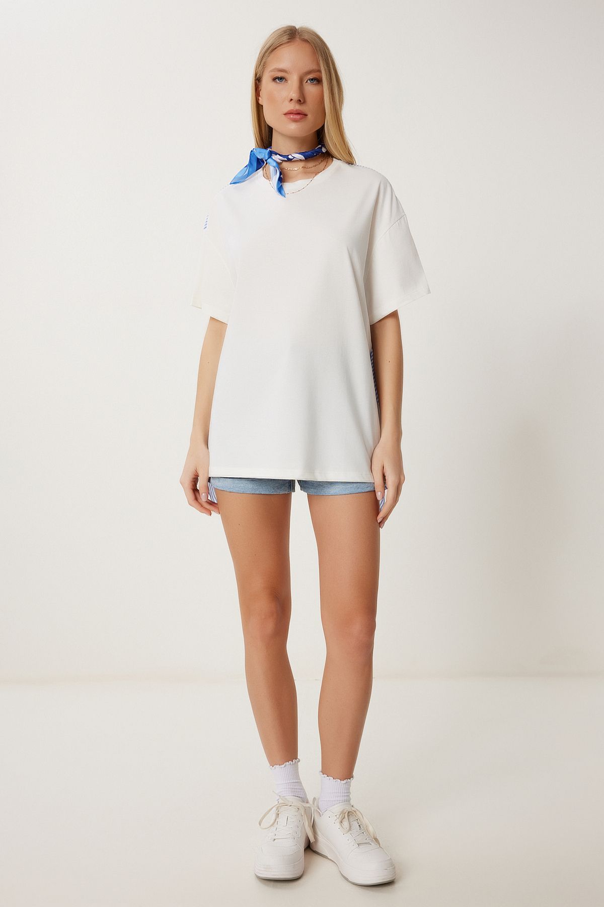 Beyaz Mavi Arkası Çizgili Poplin Detaylı Örme T-Shirt DP00257