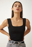 Siyah Kare Yaka Triko Crop Bluz US00358