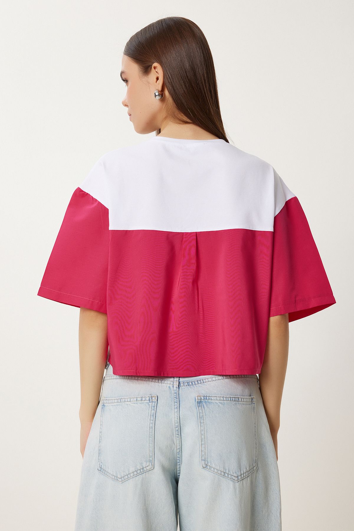 Pembe Beyaz Çiçek Detaylı Crop Örme T-Shirt TP00085
