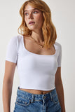 Beyaz Kare Yaka Crop Örme T-Shirt AN00170