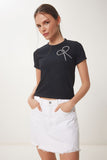 Siyah Boncuklu Fiyonk Detaylı Örme T-Shirt ZV00290