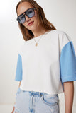 Beyaz Mavi Kareli Örme Crop T-Shirt TP00088