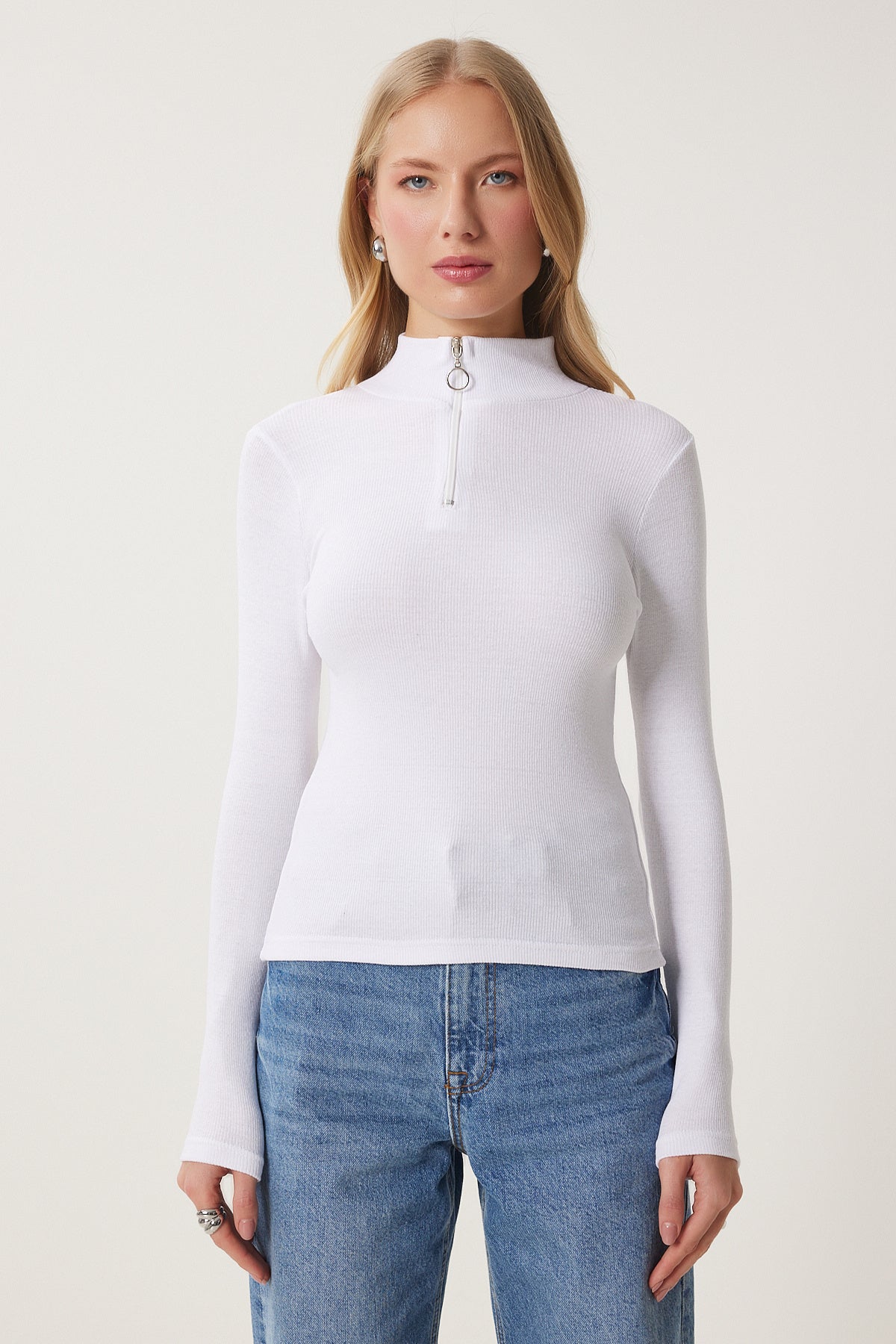 Beyaz Fermuarlı Yaka Örme Bluz GT00045