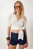 Ekru Bağlama Detaylı Crop Keten Bluz NS00443