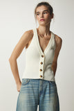 Ekru Halter Yaka Düğmeli Triko Yelek  FN03118