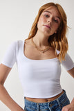 Siyah Beyaz Kare Yaka 2'Li Paket Crop Örme T-Shirt AN00172