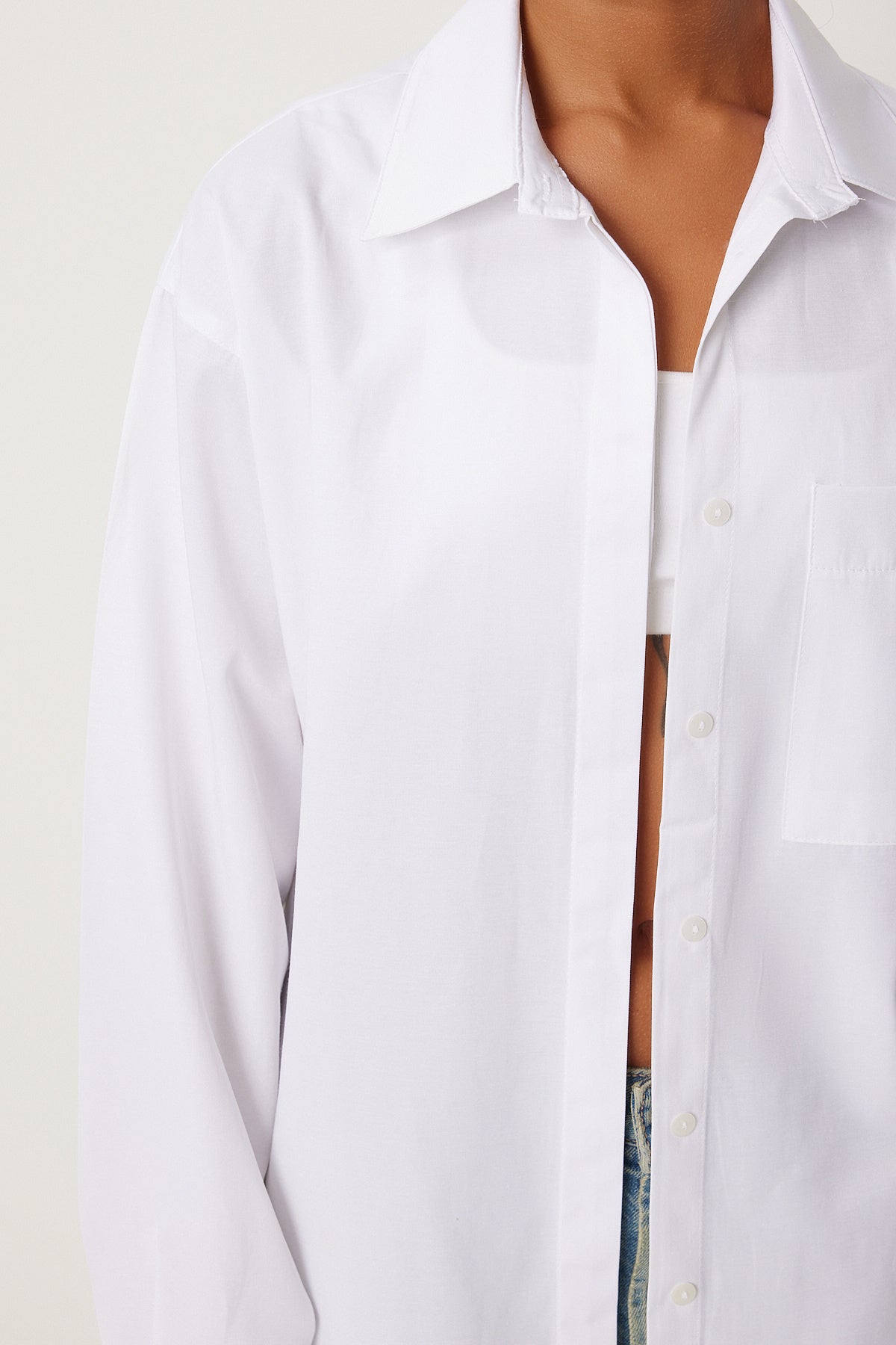 Beyaz Cepli Oversize Gömlek  FN03248