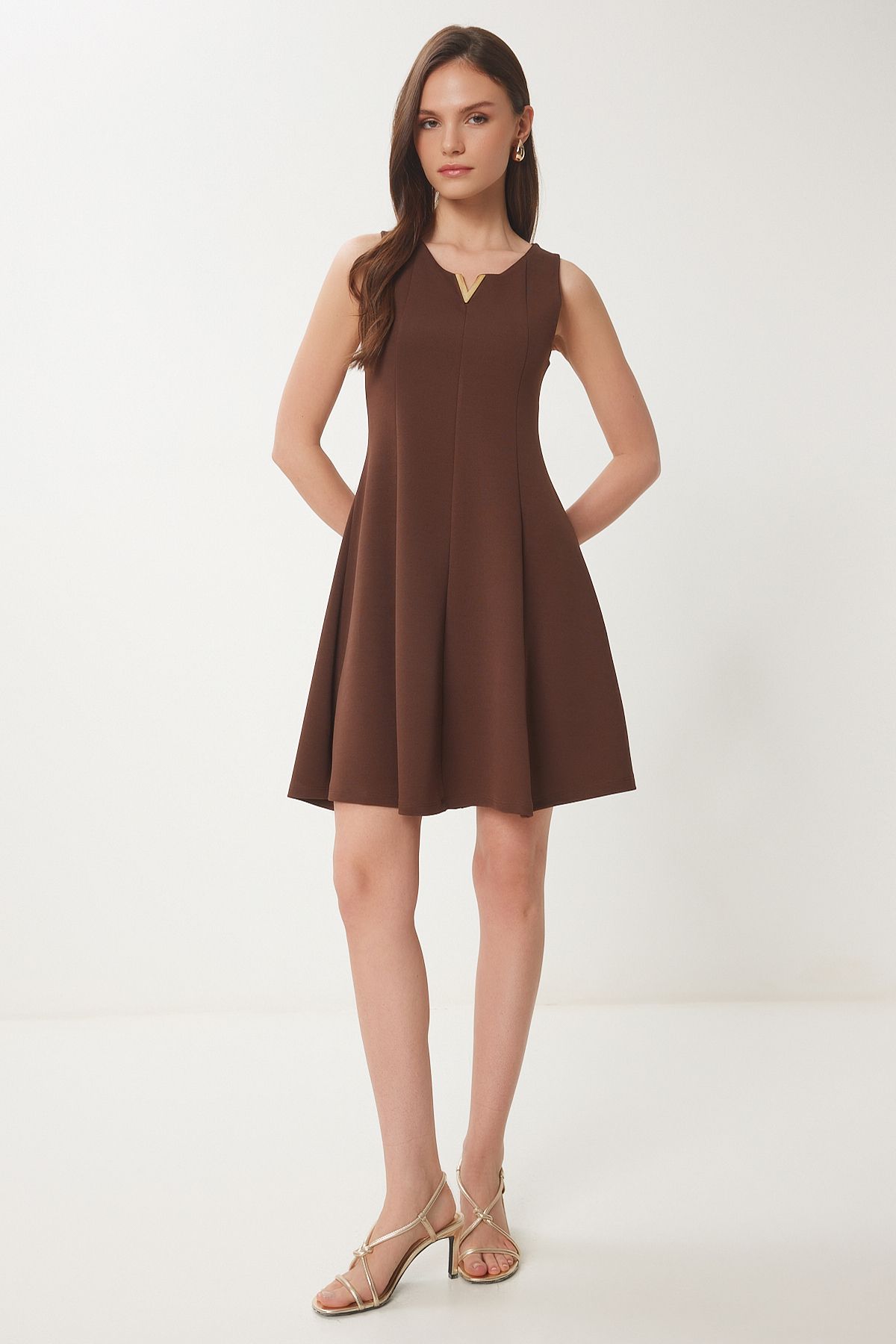 Kahverengi Volanlı Mini Örme Elbise ZV00296