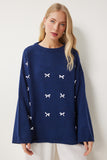 Lacivert Fiyonk Detaylı Oversize Triko Kazak KB00042