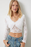 Beyaz Dantelli Şık Örme Crop Bluz RG00005