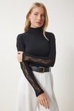 Siyah Dantel Şeritli Fitilli Örme Bluz EN00633