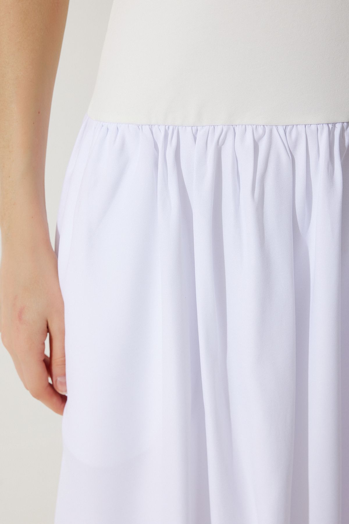 Beyaz Balon Midi Elbise UB00276