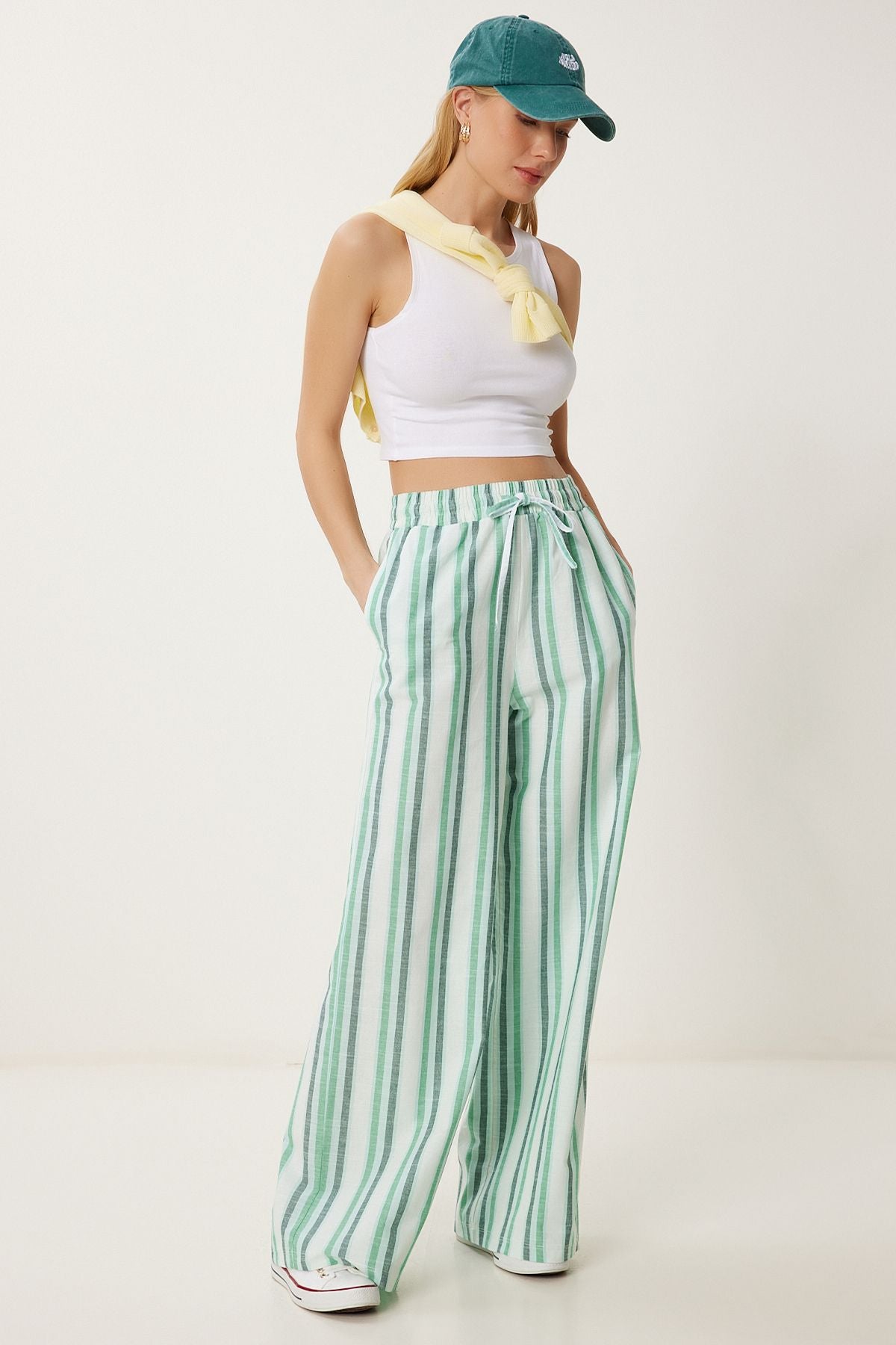 Yeşil Çizgili Yazlık Bol Keten Pantolon DP00247