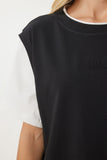 Siyah Kontrast Renkli Pamuklu Örme T-Shirt CR00459