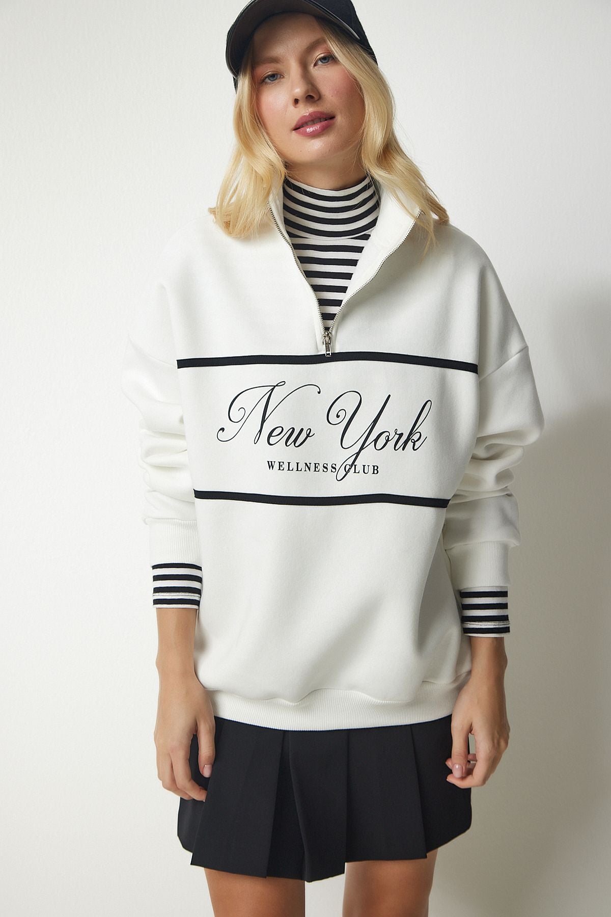 Ekru Fermuarlı Yaka Baskılı Şardonlu Sweatshirt UB00168