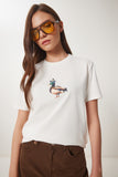 Ekru Taş Detaylı Armalı Pamuklu Örme T-Shirt CR00521