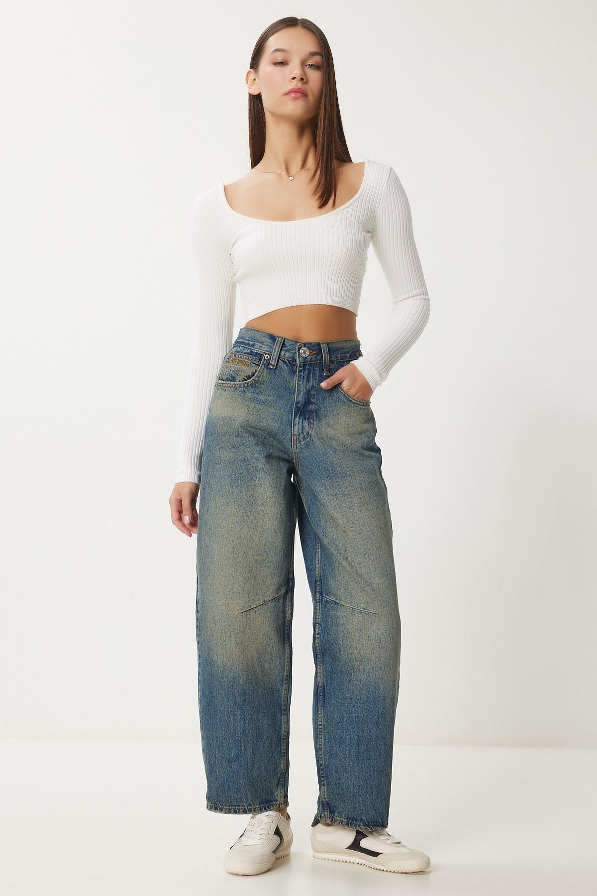 Mavi Yüksek Bel Soluk Efektli Baggy Jeans UT00027