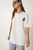 Ekru Ayıcık İşlemeli Oversize Örme T-Shirt ZV00286