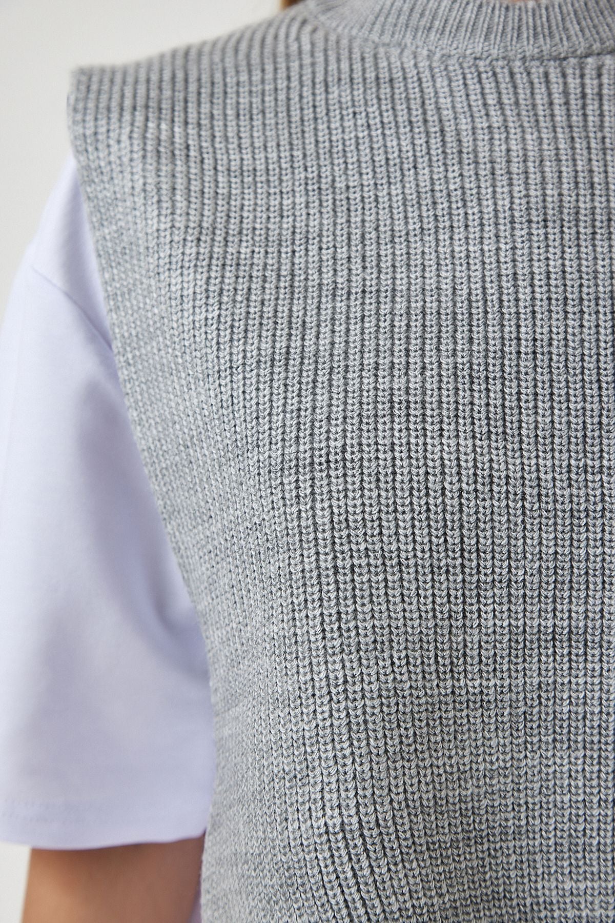 Gri Süveterli Örme T-Shirt DP00201