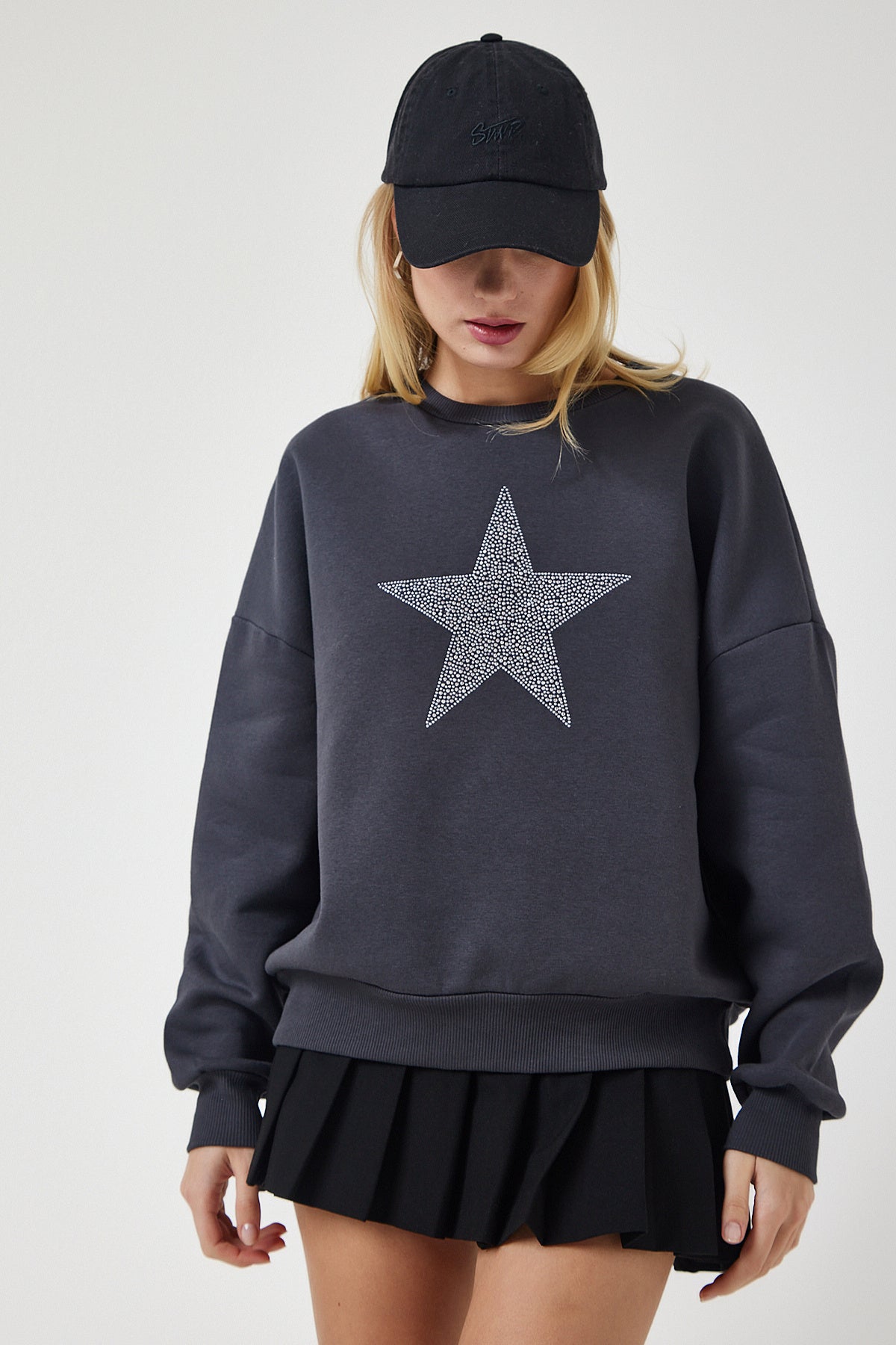 Antrasit Yıldız İşlemeli Şardonlu Örme Sweatshirt UB00237