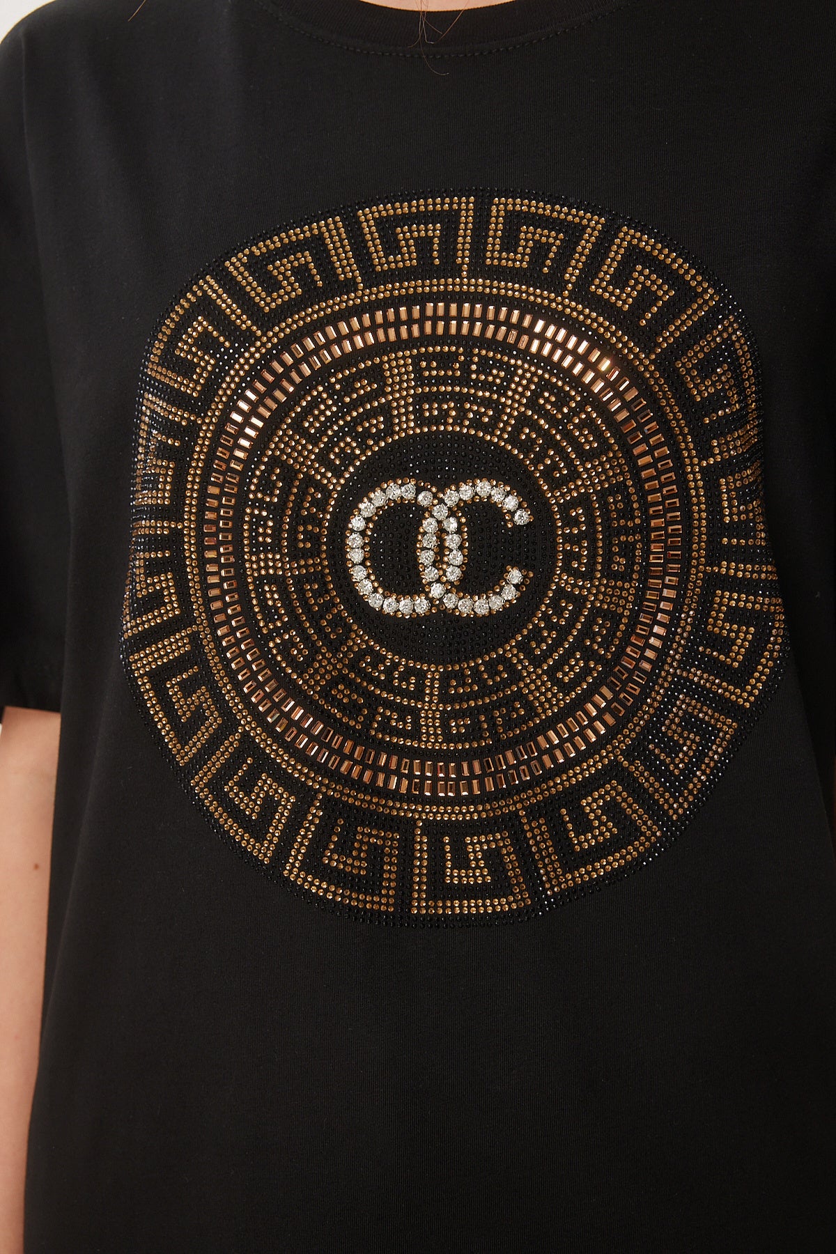 Siyah Şık Taşlı Örme T-Shirt BW00005