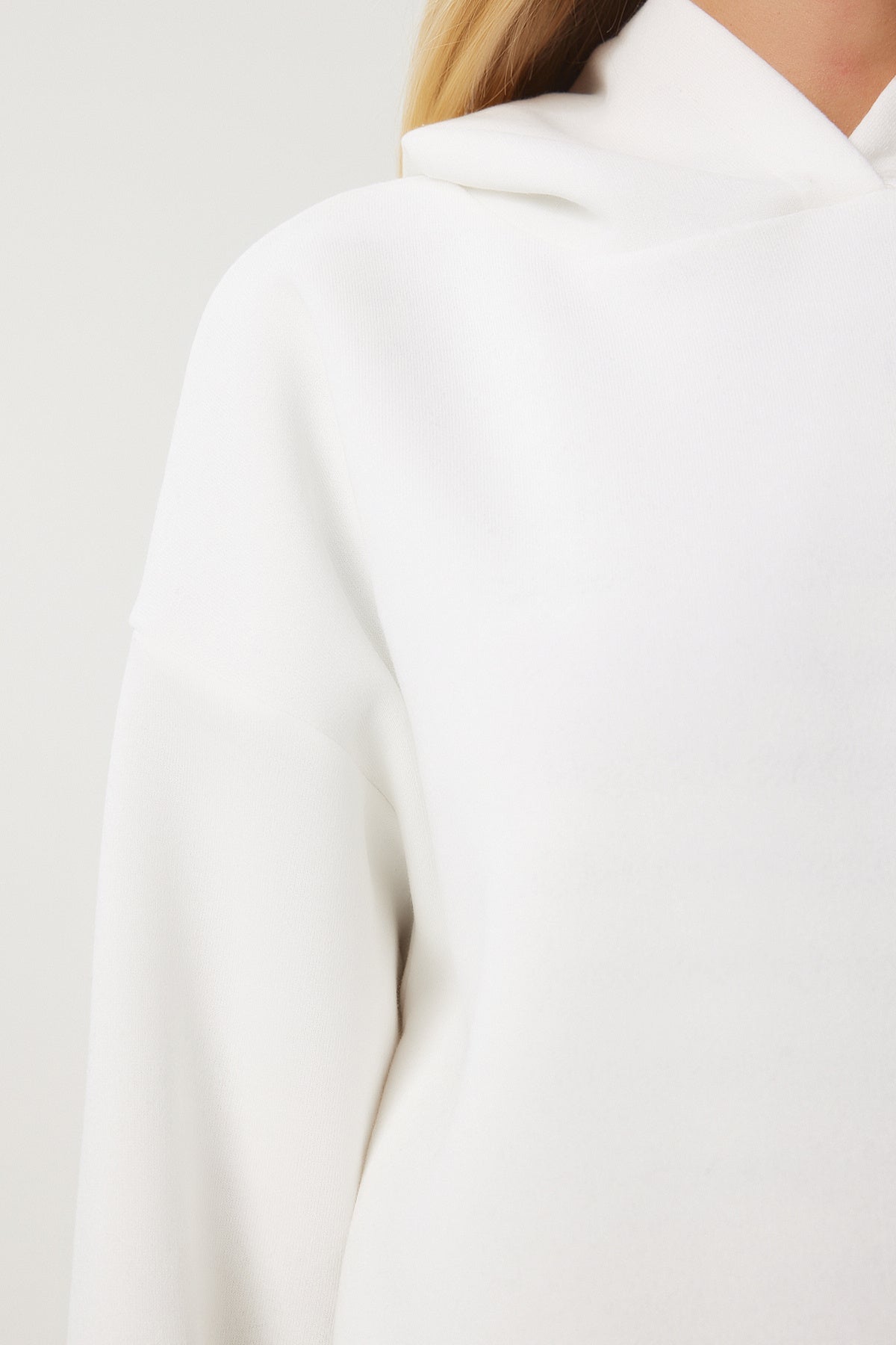 Ekru Kapüşonlu Şardonlu Sweatshirt OW00050