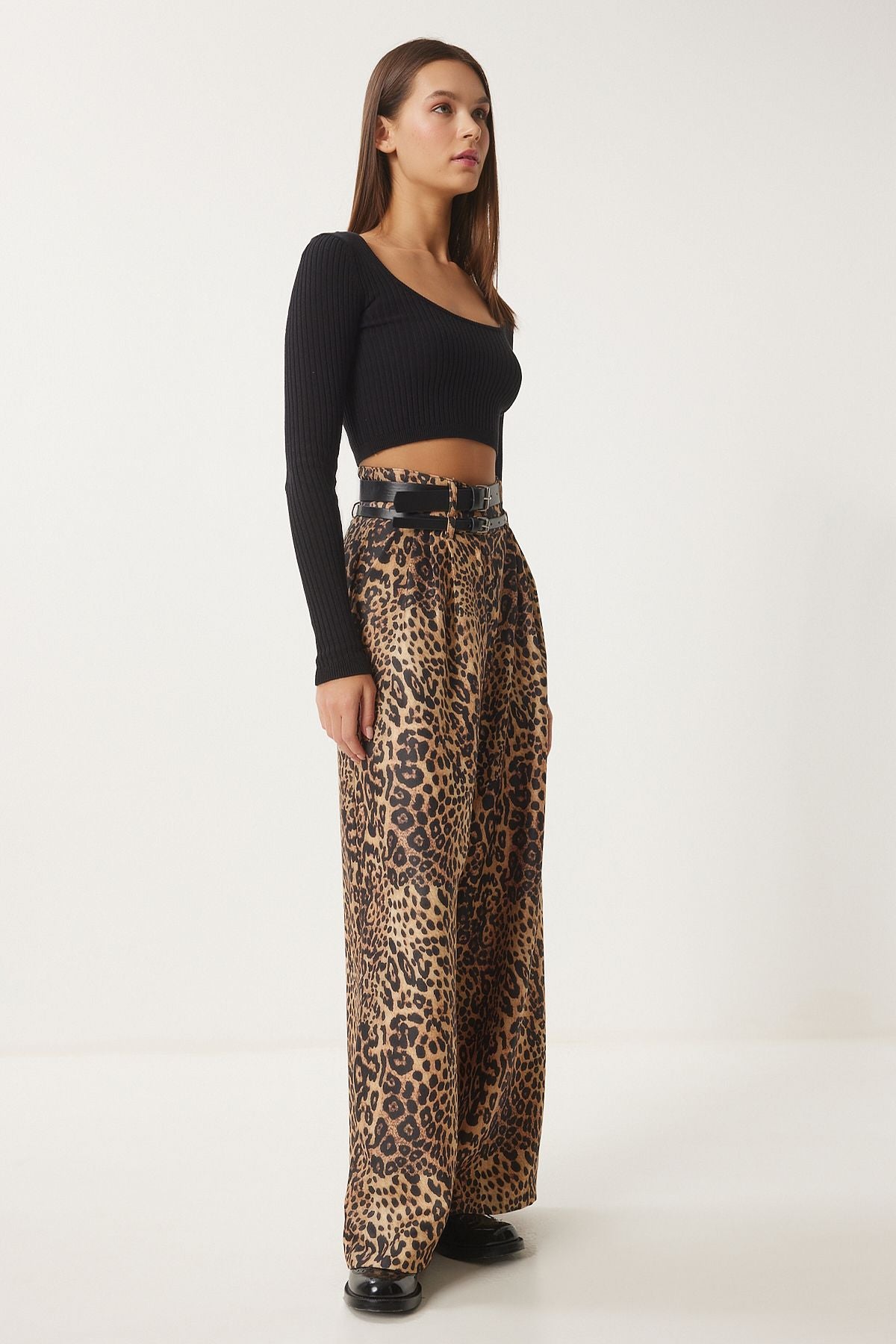 Bej Siyah Leopar Desenli Çift Kemerli Culatte Dokuma Pantolon FN03412