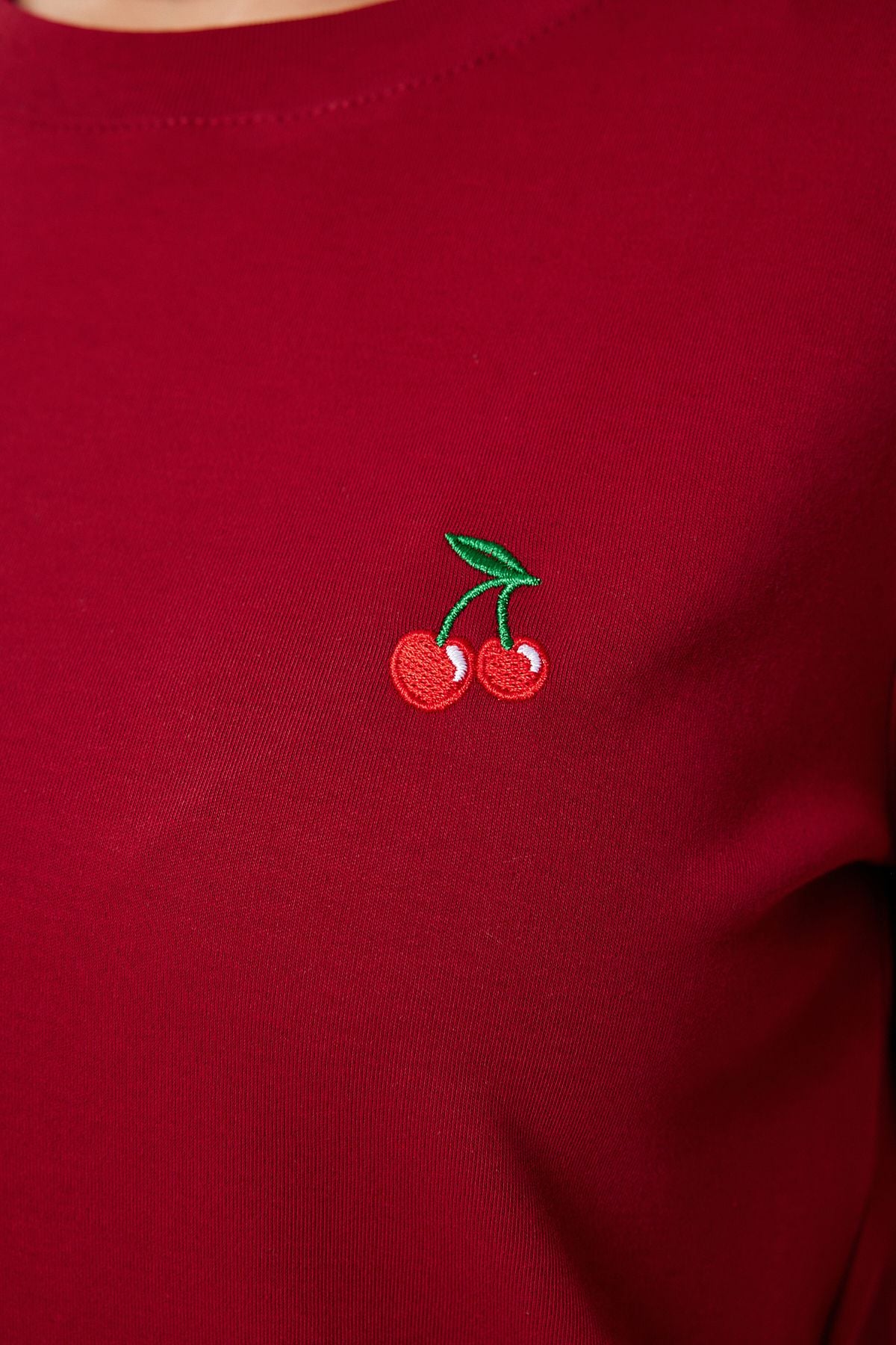 Bordo Kirazlı Nakış İşlemeli İnterlok T-Shirt BF00103