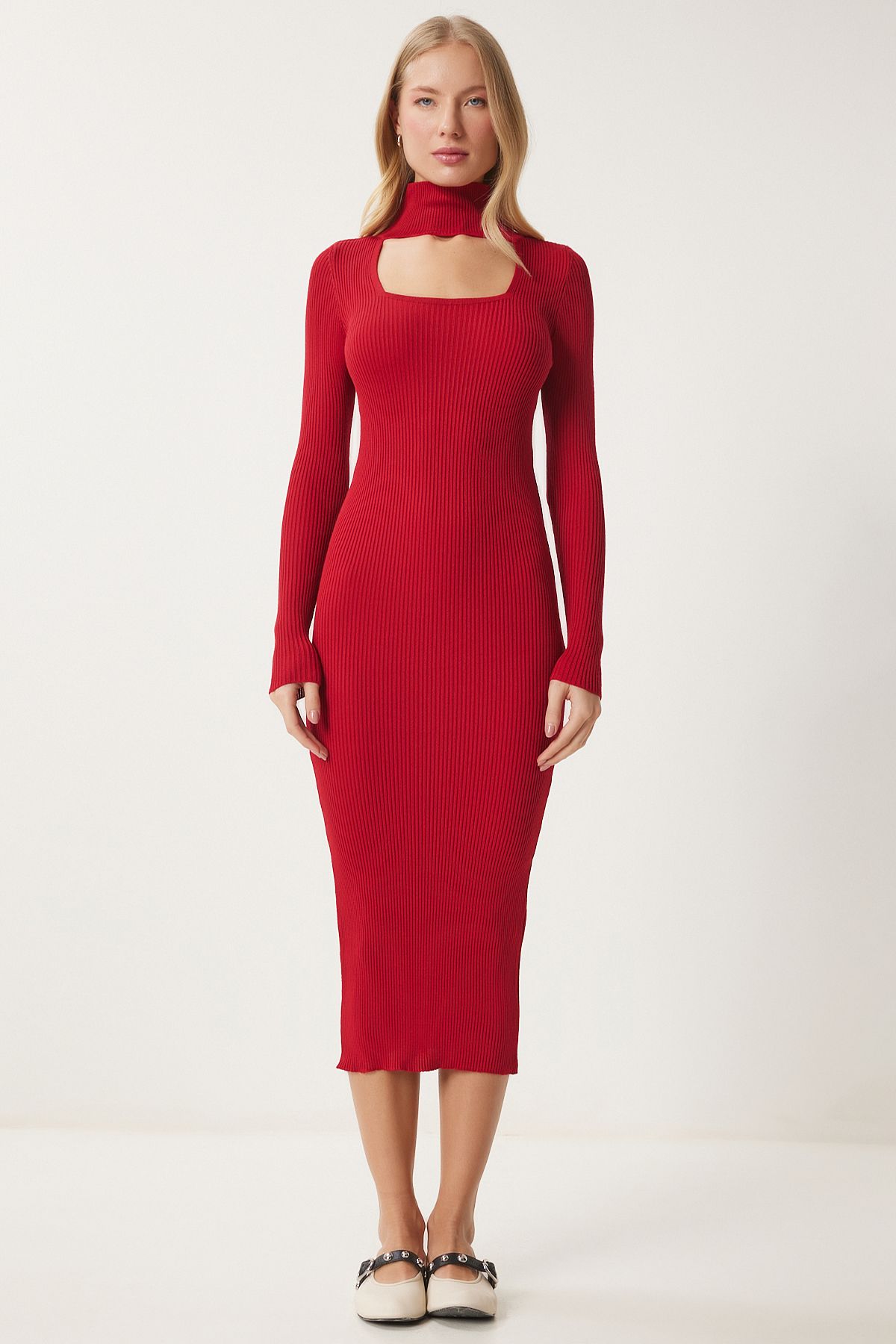 Kırmızı Cut Out Detaylı Dik Yaka Fitilli Triko Elbise FN03388