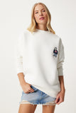 Ekru Nakışlı Armalı Şardonlu Oversize Sweatshirt NJ00160