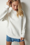 Ekru Dik Yaka Basic Şardonlu Sweatshirt UB00166