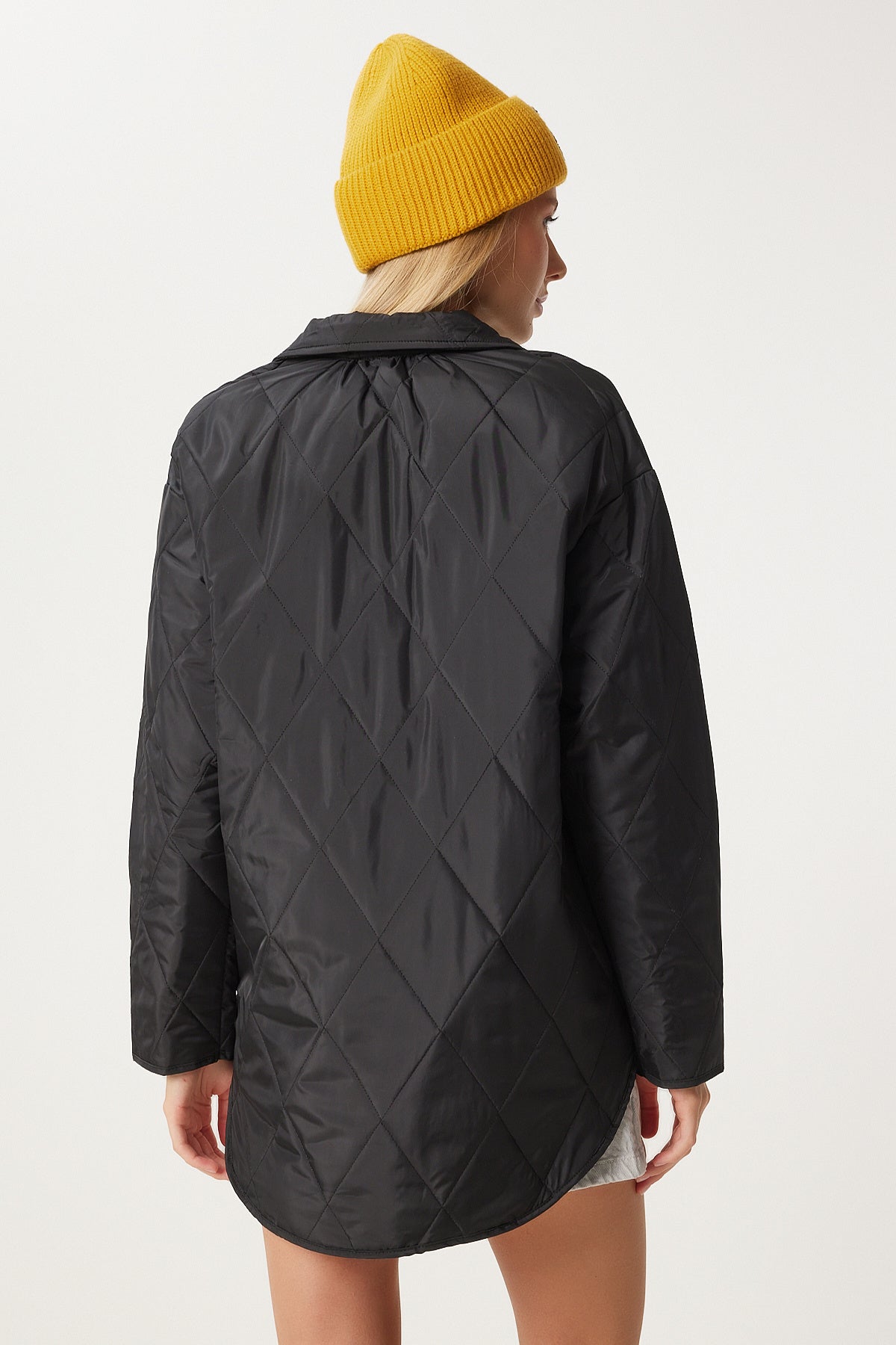Siyah Cepli Oversize Kapitone Mont FO00001
