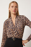 Camel Siyah Leopar Desenli Anvelop Yaka Vatkalı Çıtçıtlı Sandy Bluz ZH00040