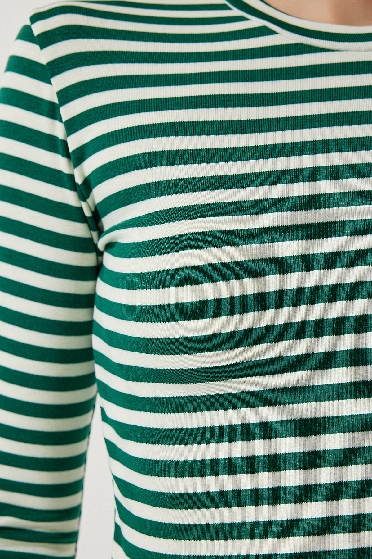 Koyu Yeşil Bisiklet Yaka Çizgili Crop Örme Bluz CR00424