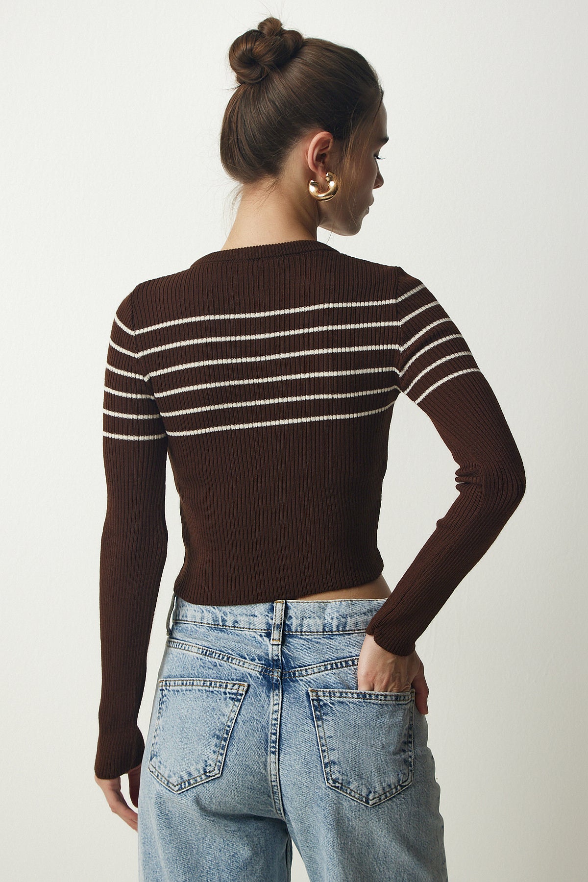 Kahverengi Krem Düğmeli Yaka Fitilli Crop Triko Bluz NF00077