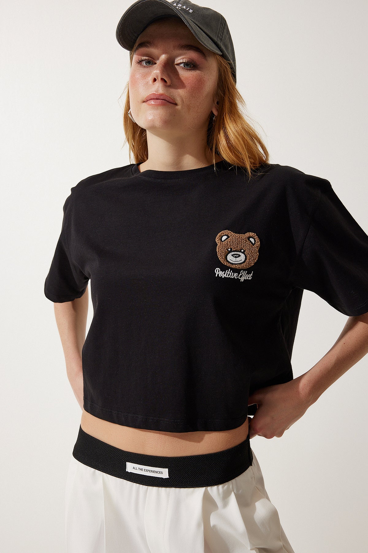 Siyah Ayıcık Armalı Crop Örme T-Shirt HF00456