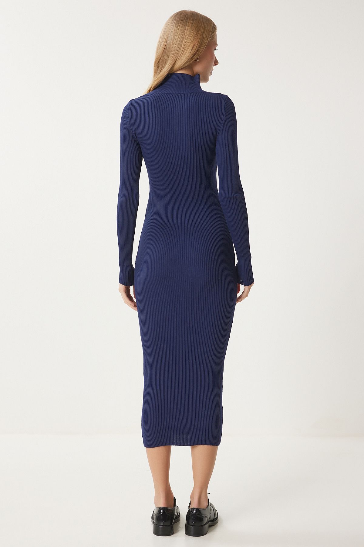 Lacivert Cut Out Detaylı Dik Yaka Fitilli Triko Elbise FN03388