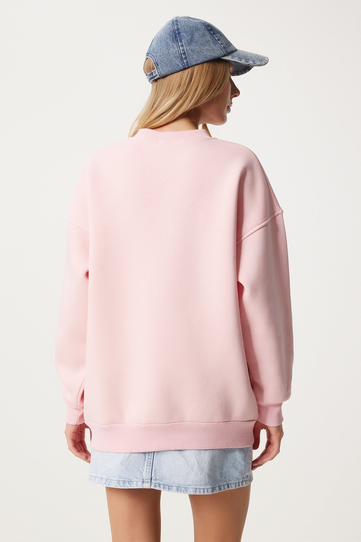 Pembe Nakışlı Armalı Şardonlu Oversize Sweatshirt NJ00160