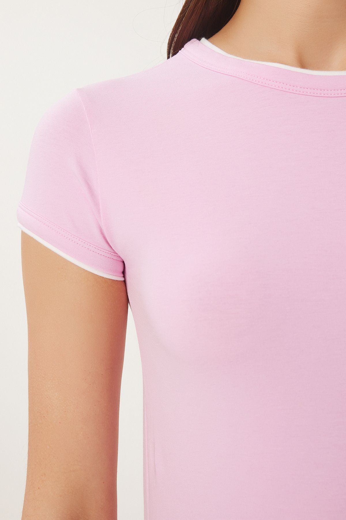 Pembe Kemik Kontrast Renkli Örme T-Shirt UB00369