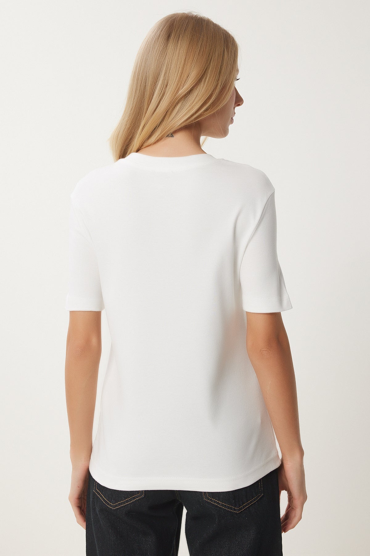Beyaz Pamuklu Basic Örme T-Shirt AG00001